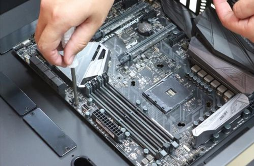Win7旗艦版系統(tǒng)電腦啟動不了怎么辦?