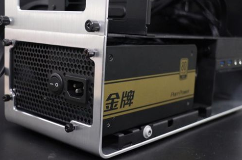 Win7旗艦版系統(tǒng)電腦啟動不了怎么辦?