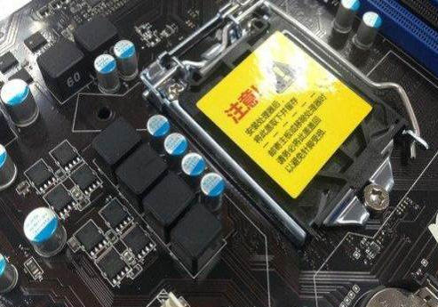 Win7旗艦版電腦開機(jī)后黑屏怎么回事？