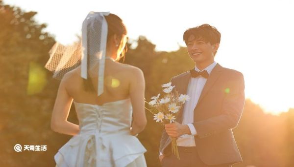 閨蜜結(jié)婚祝福語(yǔ)朋友圈 閨蜜結(jié)婚怎么發(fā)朋友圈