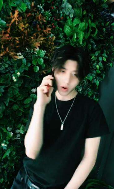 抖音蔡徐坤小號(hào)ID是什么_抖音喂喂喂是蔡徐坤的小號(hào)嗎