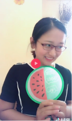 抖音西瓜扇小姐姐id是什么？