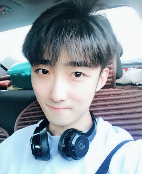 抖音李嘟嘟?高清美圖分享