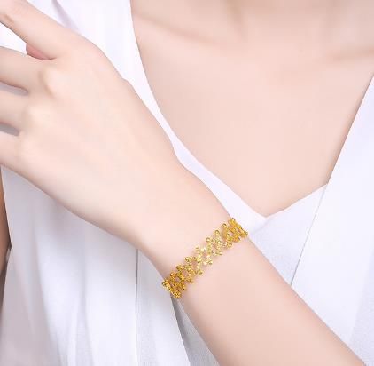 抖音上可以伸縮的戒指是什么牌子？抖音戒指變手鐲哪里買
