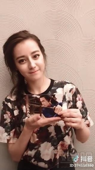 抖音用手撐下巴的音樂，抖音托臉音樂有哪些？